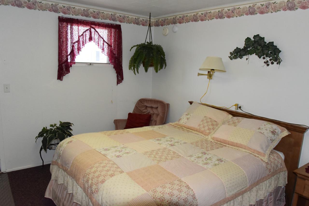 Royals Inn Motel Malta Εξωτερικό φωτογραφία